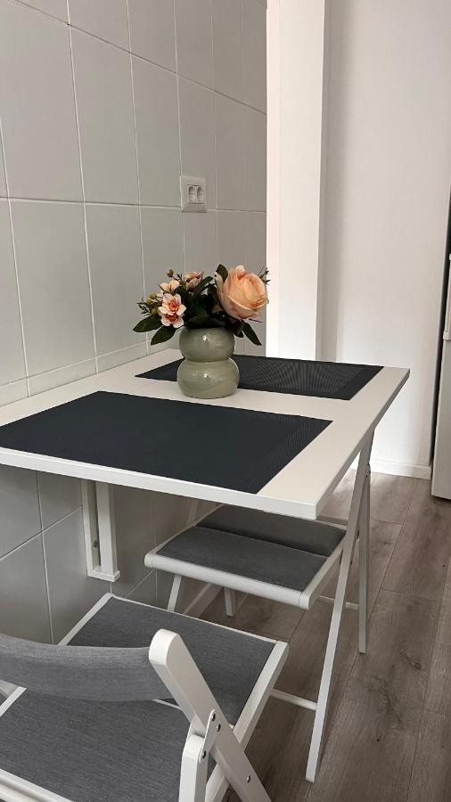 Cotroceni Studio Apartment บูคาเรสต์ ภายนอก รูปภาพ